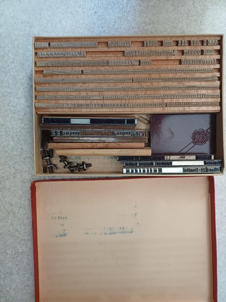 Vintage Triumph Stempelset Nr. 506 - Letters en Cijfers, Hobby en Vrije tijd, Stempelen, Ophalen