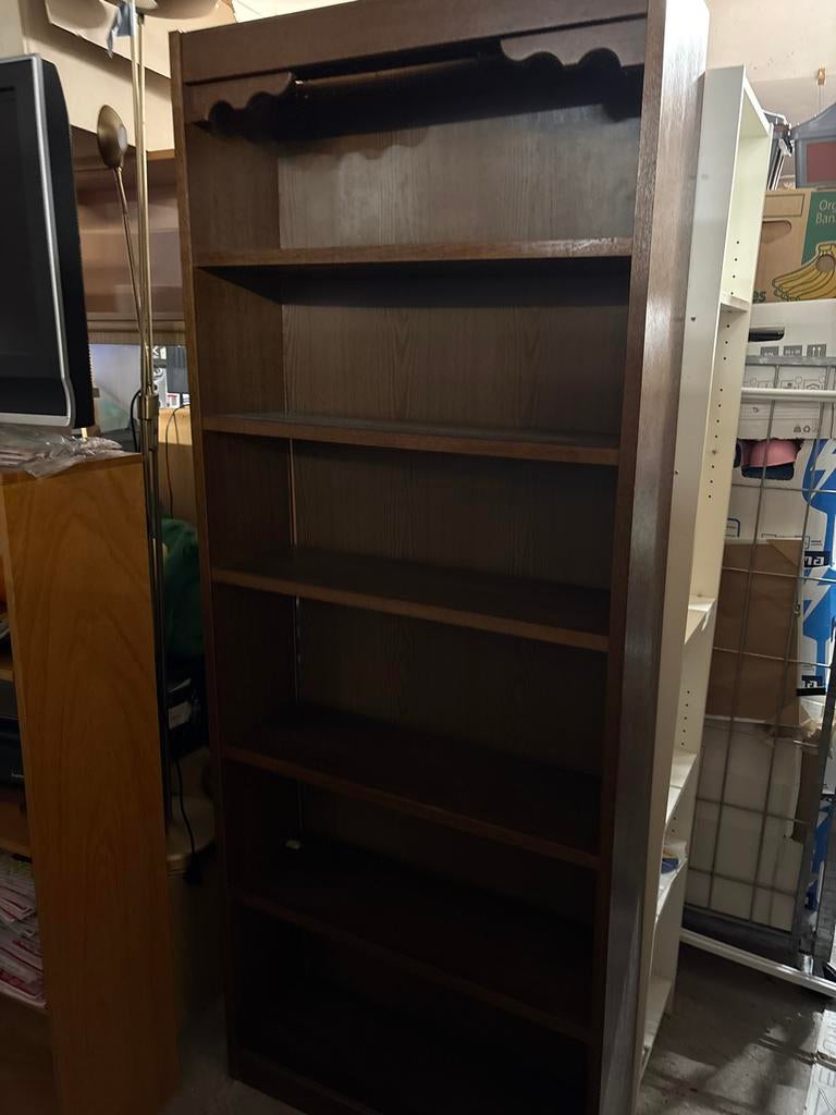 Robuuste houten boekenkast met 6 planken, Ophalen, Met plank(en), Gebruikt, 200 cm of meer