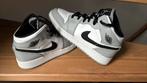 Nike air jordan maat 38,5 zwart/grijs/wit, Ophalen of Verzenden, Zo goed als nieuw, Zwart, Sneakers of Gympen