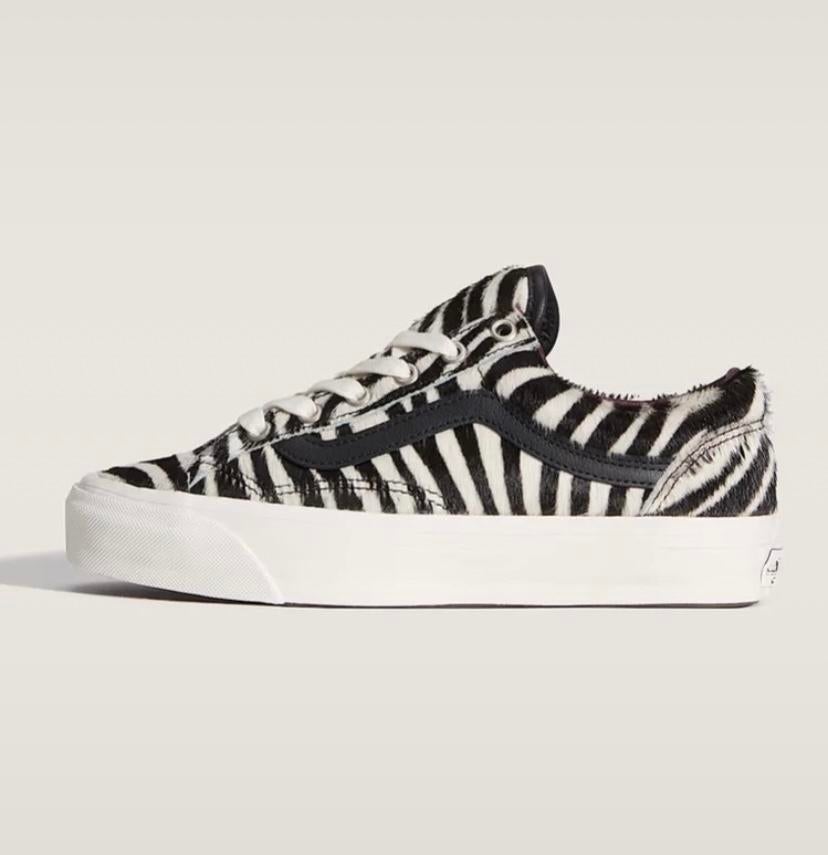 Vans pony hair zebra print sneakers maat 38, Kleding | Dames, Schoenen, Ophalen of Verzenden, Nieuw, Zwart, Sneakers of Gympen