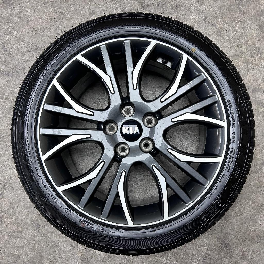 18 inch originele velgen + zomerbanden Kia Optima | (E) Niro, 18 inch, Banden en Velgen, Ophalen of Verzenden, Personenwagen