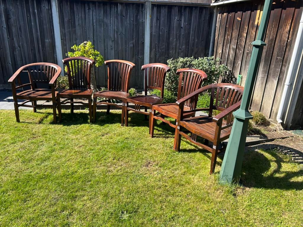 6 koloniale eethoek stoelen.  2 met armleuning., Ophalen of Verzenden, Gebruikt, 4 tot 6 stoelen