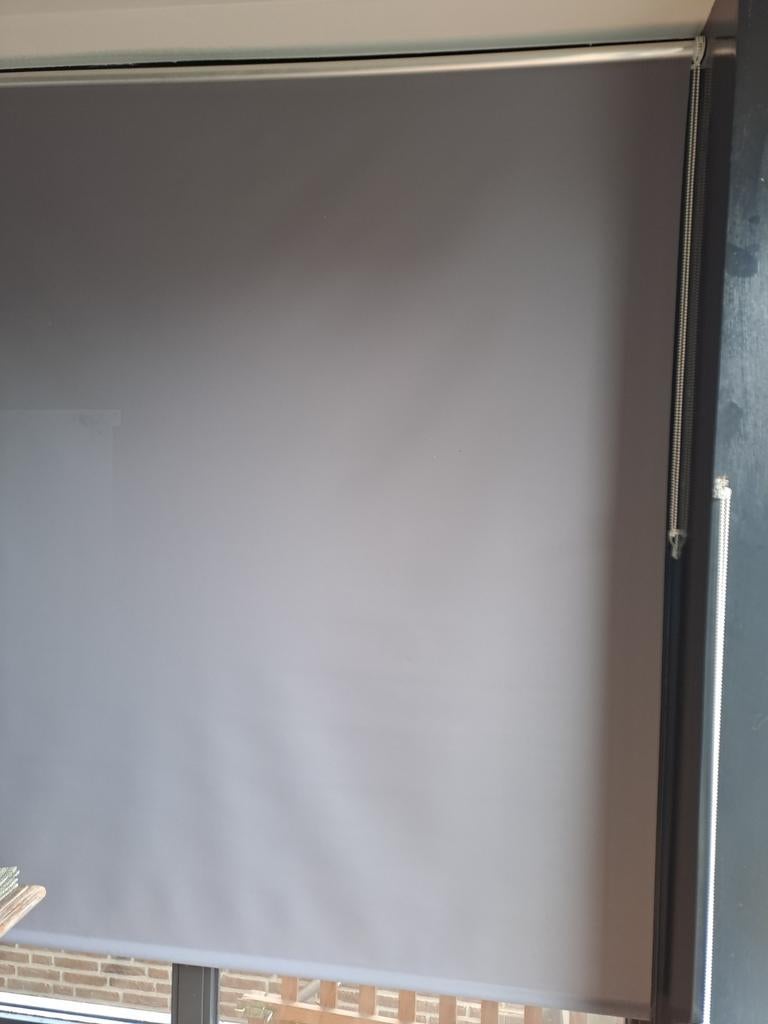 Grijs rolgordijn, Ophalen of Verzenden, Zo goed als nieuw, 200 cm of meer, Grijs