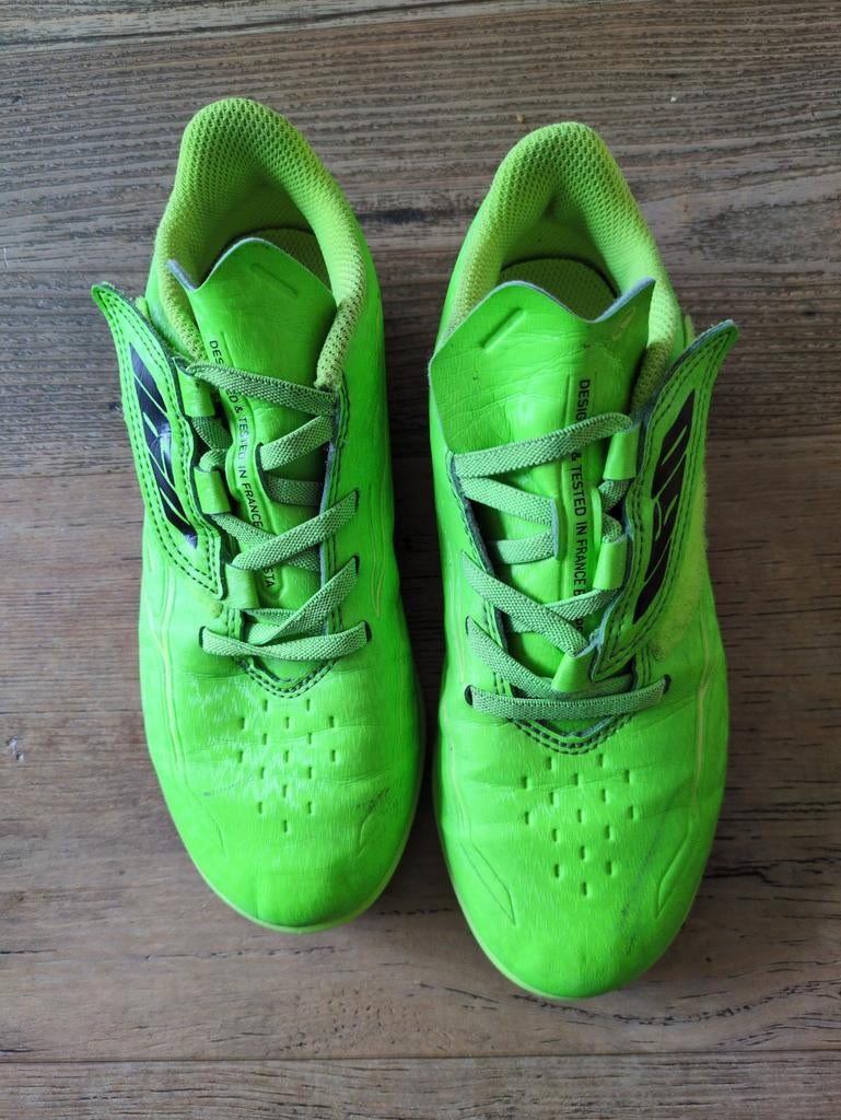 Groene voetbal schoenen maat 33, Ophalen of Verzenden