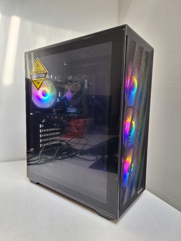 Game PC: i5 8400 | NVME SSD | RX5600 XT, Computers en Software, Desktop Pc's, Ophalen, Gebruikt, Professioneel Gebouwde Gaming PC