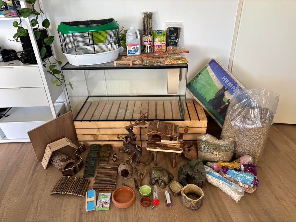 Hamster terrarium/ kooi + alles toebehoren, Ophalen, Gebruikt, Transportkoffer of -box