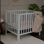 Witte vierkante box voor baby's en peuters, Ophalen of Verzenden, Zo goed als nieuw, Vierkant, Boxkleed