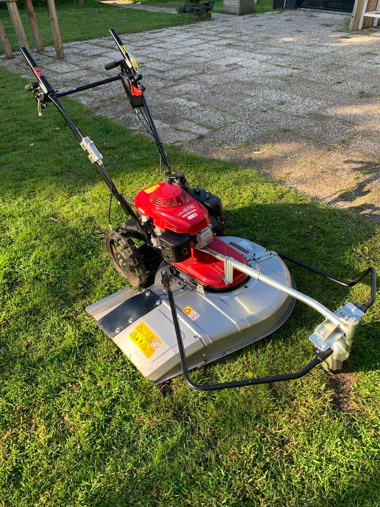 Honda UM 616 Ruwterrein Grasmaaier - Bj 2024, Z.G.A.N., Ophalen, Cirkelmaaier, Zo goed als nieuw, Benzine-grasmaaier