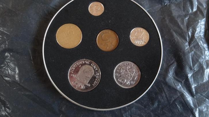Mooi blik met munten uit 1979, met GRATIS een artikel, Postzegels en Munten, Munten | Nederland, Setje, Koningin Juliana, Ophalen of Verzenden