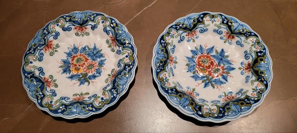 Makkum aardewerk gave wandborden 2 stuks, Antiek en Kunst, Ophalen of Verzenden