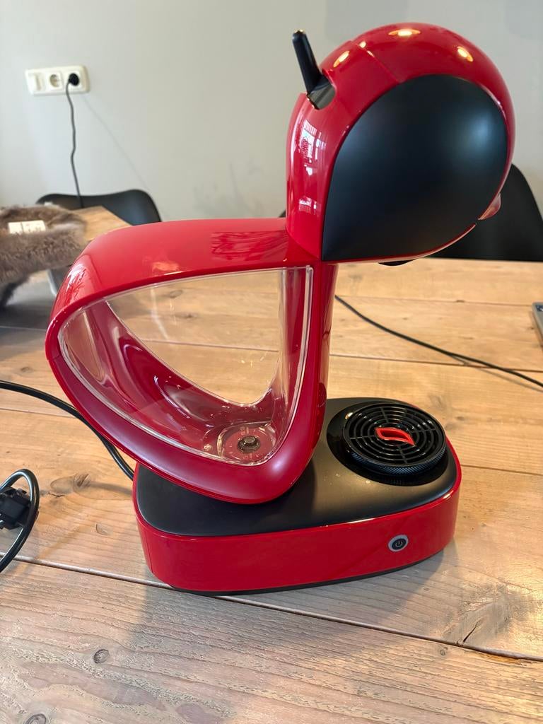 Dolce Gusto Koffiezetapparaat - Rood, Koffiemachine, Ophalen of Verzenden, Zo goed als nieuw, 1 kopje