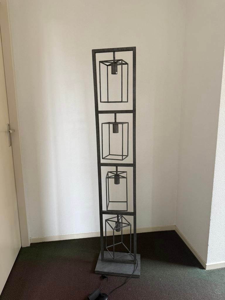 Sta lamp, Huis en Inrichting, Lampen | Vloerlampen, Ophalen of Verzenden, Zo goed als nieuw, Metaal, 150 tot 200 cm