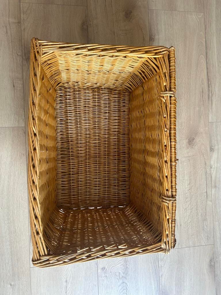 Grote rieten mand - 70x47x42 cm, Ophalen, Gebruikt, Mand, Riet