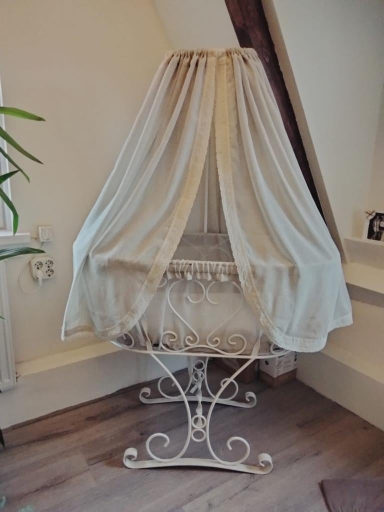 Brocante wieg inclusief lakensetje, Kinderen en Baby's, Ophalen, Gebruikt, Wieg