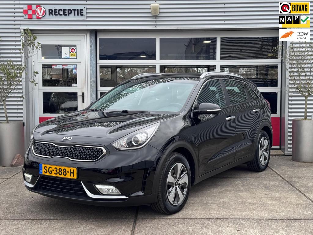 Kia Niro 1.6 GDi Hybrid DynamicLine / Navi / Carplay / A.Cam, Gebruikt, Euro 6, Leder en Stof, Zwart