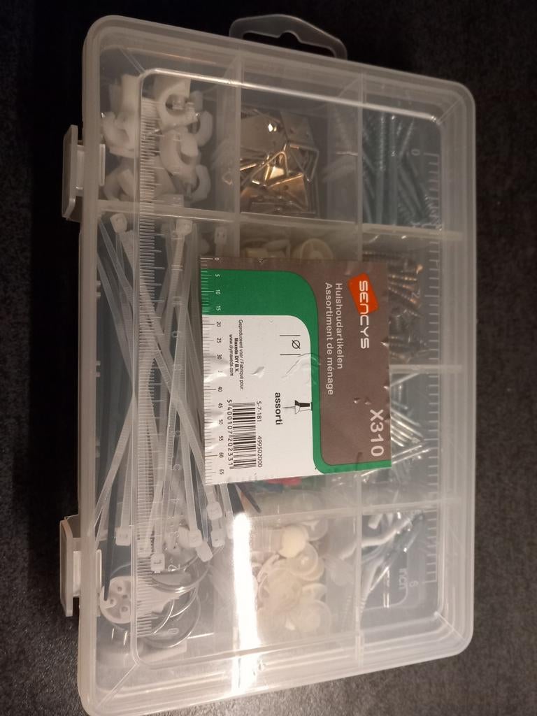 Assortimentdoos gevuld met diverse materialen, Ophalen of Verzenden