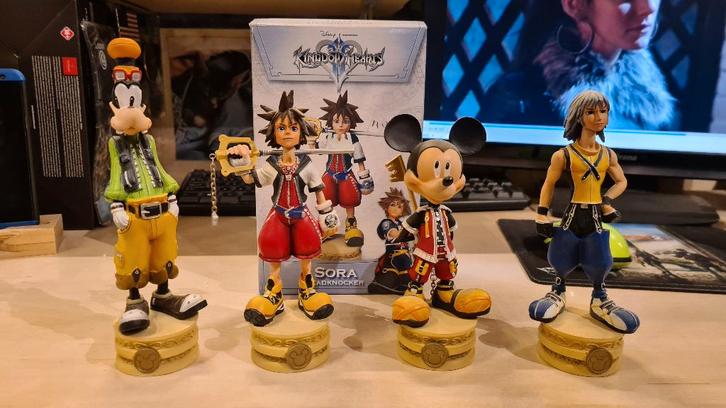 Kingdom Hearts Headknocker Bobblehead Collection Mickey Mous, Verzamelen, Beelden en Beeldjes, Zo goed als nieuw, Overige typen