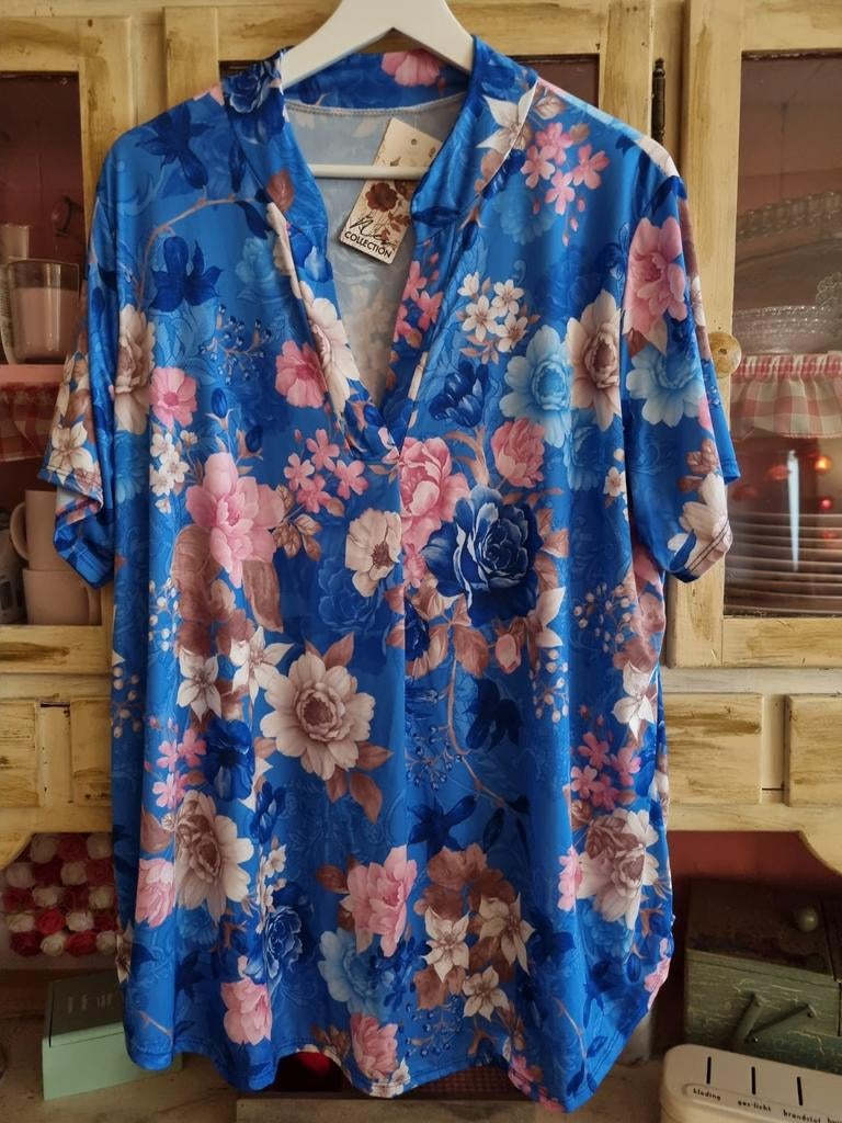 New collection blouse 1 maat, Kleding | Dames, Blauw, Maat 42/44 (L), Nieuw, Ophalen of Verzenden