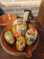 oude pasen - 4 oude paaseieren candy containers, Diversen, Ophalen of Verzenden