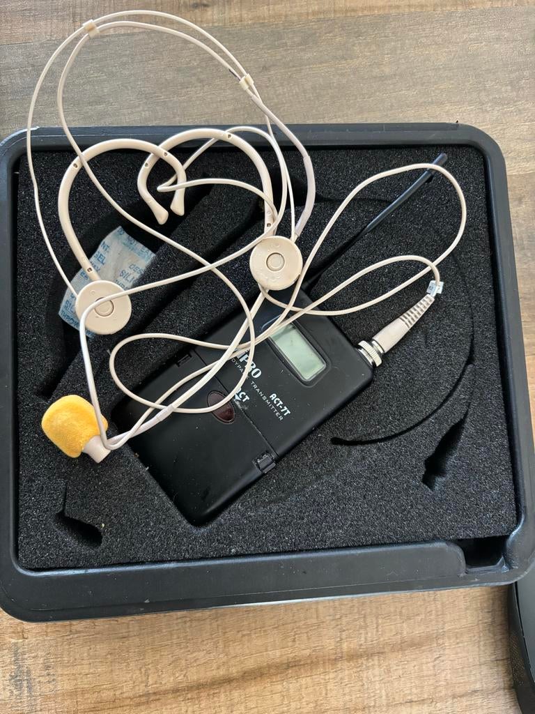 Mipro ACT-7T Draadloze Bodypack Zender met Headset, Muziek en Instrumenten, Ophalen of Verzenden, Gebruikt, Zangmicrofoon, Draadloos