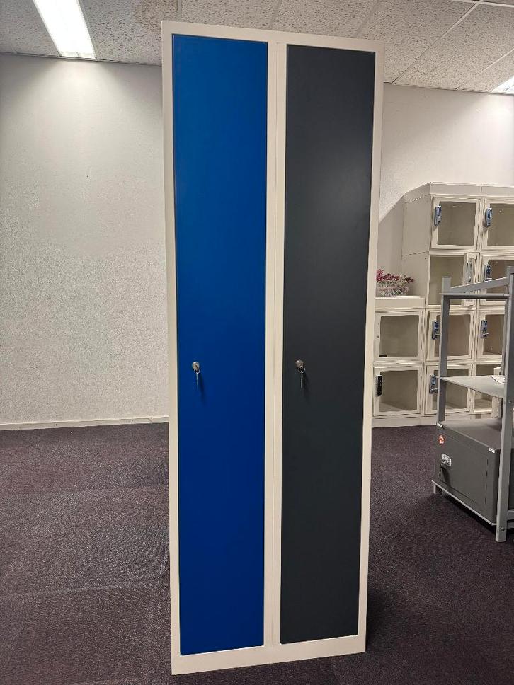NIEUWE Tweedeurs garderobekast, Huis en Inrichting, Kasten | Lockerkasten, Nieuw, Ophalen