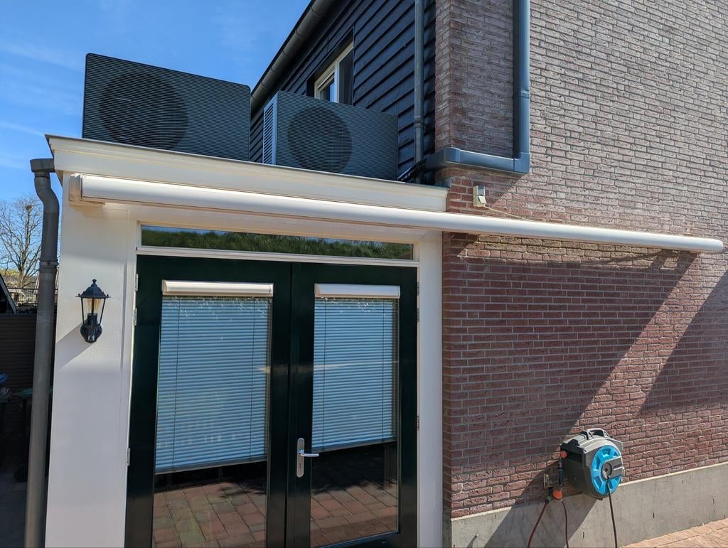 Nice knikarmscherm 5,5m breed elektrisch + afstandsbediening, Tuin en Terras, Zonneschermen, Ophalen, Gebruikt, Elektrisch, 150 tot 300 cm