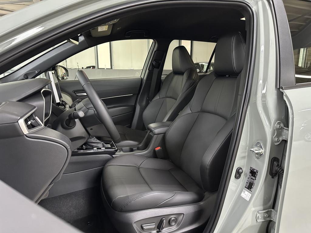 Toyota Corolla Cross Hybrid 180 Executive | JBL | Leder | 36, Auto's, Toyota, 12 maanden, Gebruikt, 4 cilinders, 179 pk
