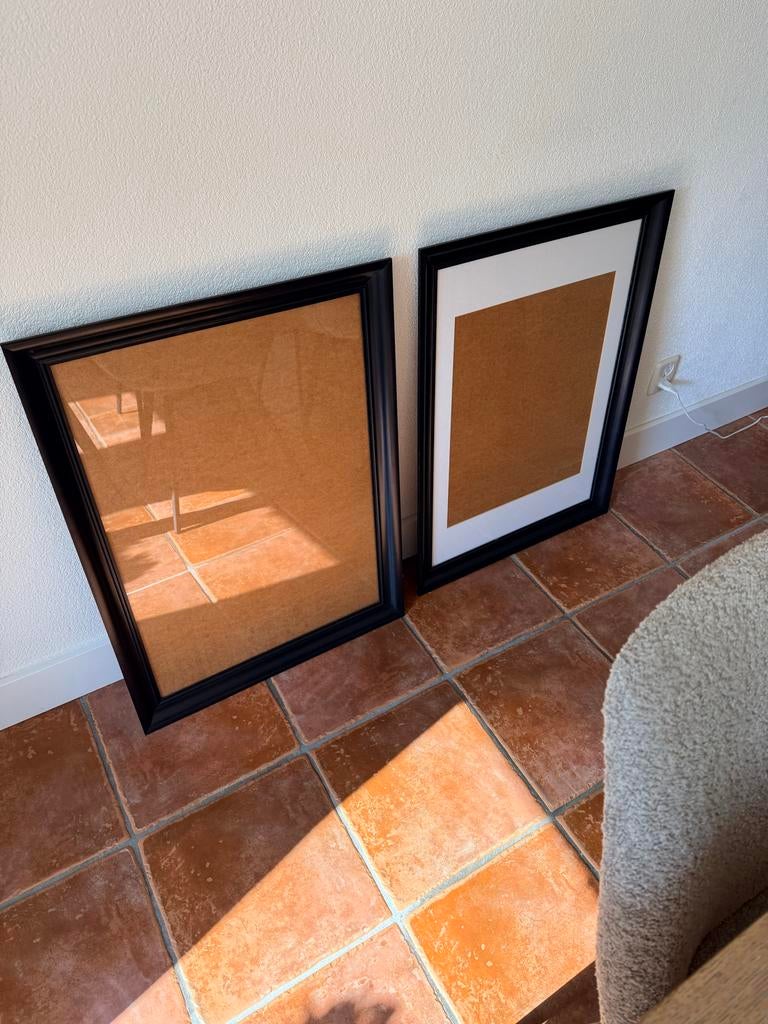 2x IKEA Fotolijst met glas 59x79 cm t.e.a.b. Moet snel weg!, Ophalen, Gebruikt