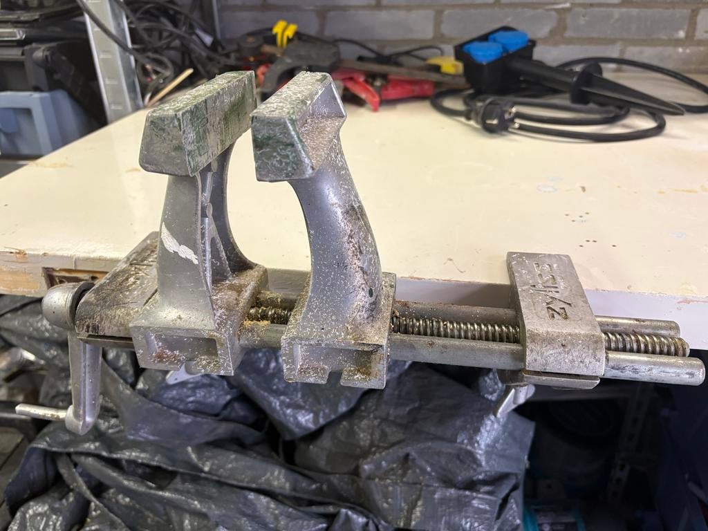 Zyliss bankschroef, Doe-het-zelf en Verbouw, Gereedschap | Handgereedschap, Ophalen, Gebruikt
