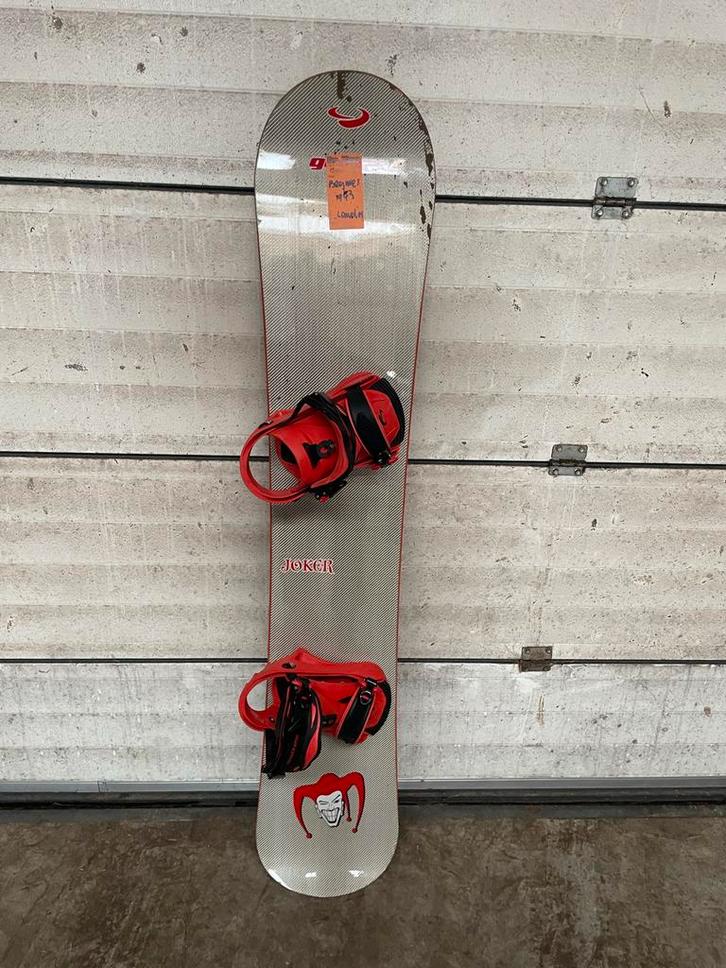 Salomon Joker Snowboard met Bindingen, Sport en Fitness, Snowboarden, Gebruikt, Board, Ophalen