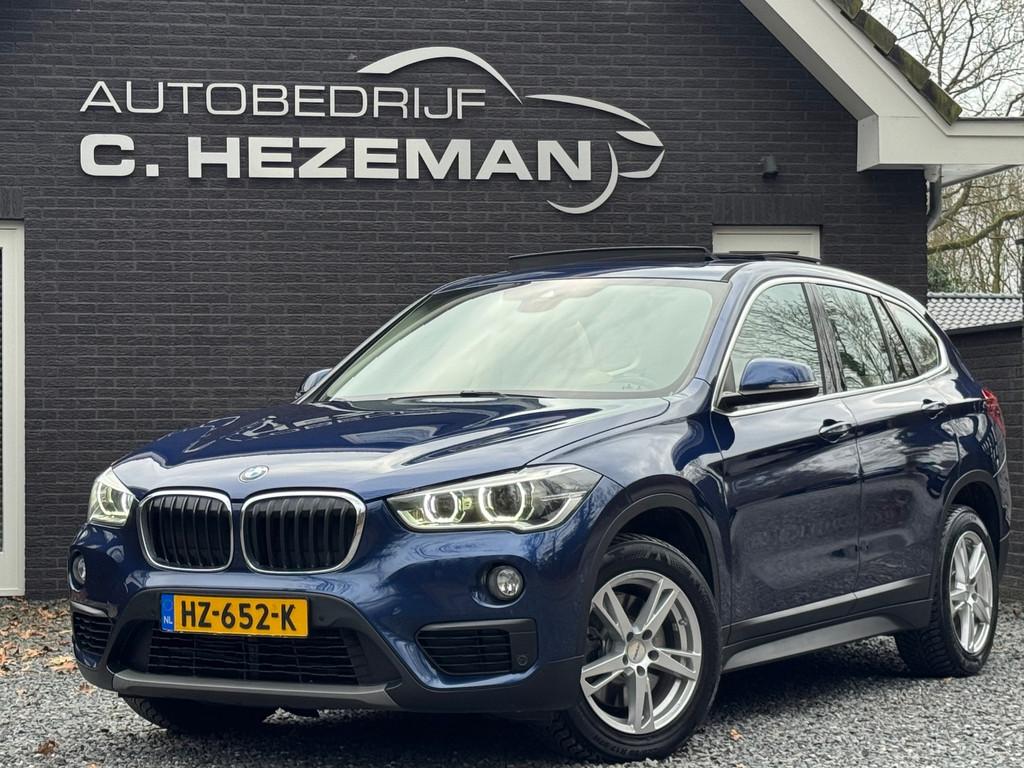 BMW X1 SDrive20i High Executive AUTOMAAT 4 CIL Panormadak Le, Auto's, BMW, 1998 cc, Blauw, Bedrijf, SUV of Terreinwagen