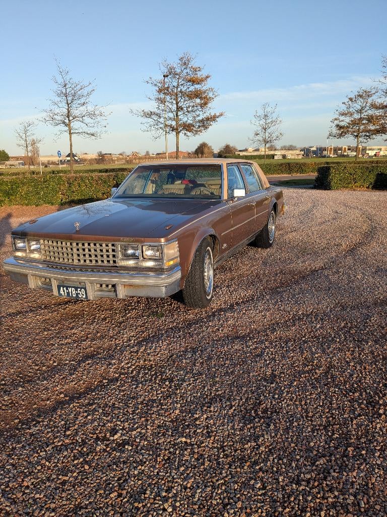 Cadillac Seville 5.7 Fuel INJ AUT 1976 Bruin, Auto's, Cadillac, Automaat, 8 cilinders, 5730 cc, Bruin