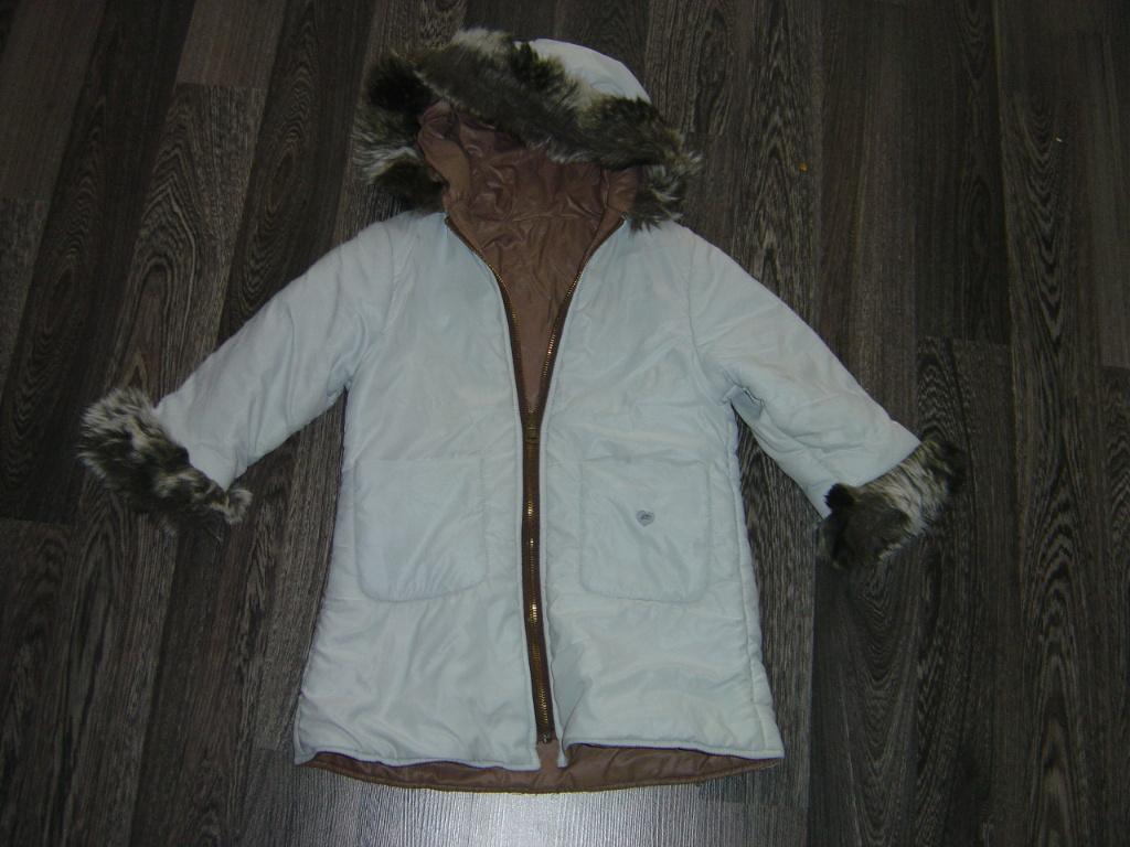 2 kanten te dragen meisjeswinterjas ( maat 4/104 ) LILI GAUF, Kinderen en Baby's, Kinderkleding | Maat 104, Ophalen of Verzenden