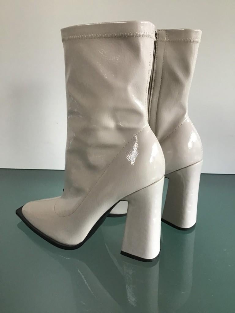 Casual lak creme beige laarzen 39 | Gratis verzenden, Verzenden, Beige, Lage of Enkellaarzen, Zo goed als nieuw