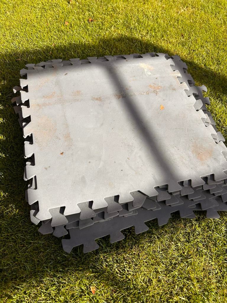 16 Schuimrubber tegels voor onder een zwembadje, Ophalen, Gebruikt, Overige typen, Rubber