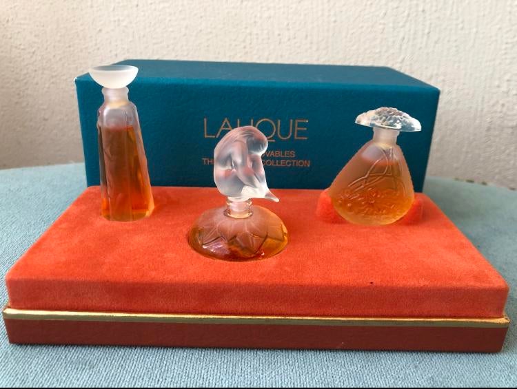 Lalique Parfum Miniaturen Uit 1980-1980 Verzamel stukken, Ophalen of Verzenden, Nieuw, Miniatuur, Gevuld