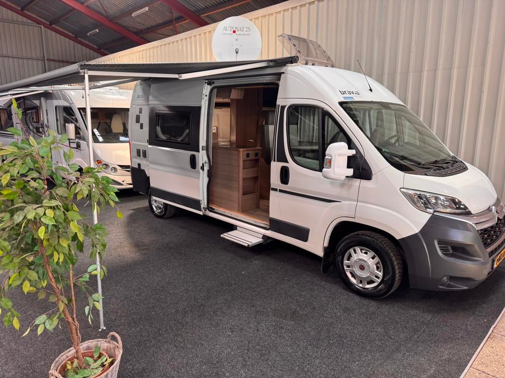 Bravia 600 buscamper bj 2017 2.0 130pk, Overige merken, Buscamper of Camperbus, Ringverwarming, Luifel