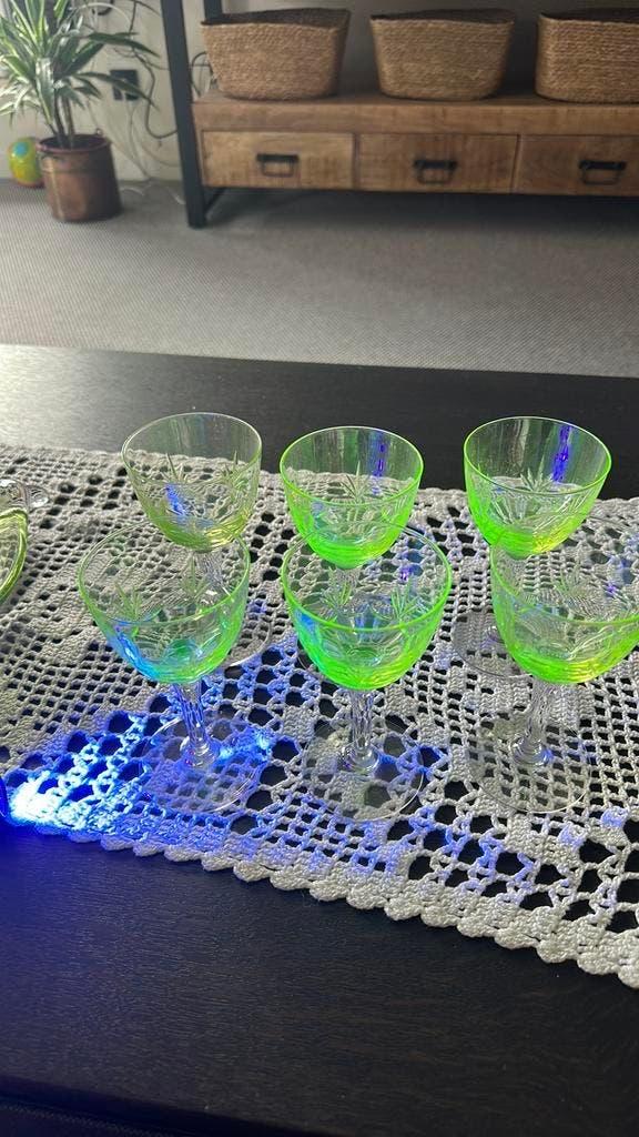 20 tal uranium glazen, Ophalen of Verzenden