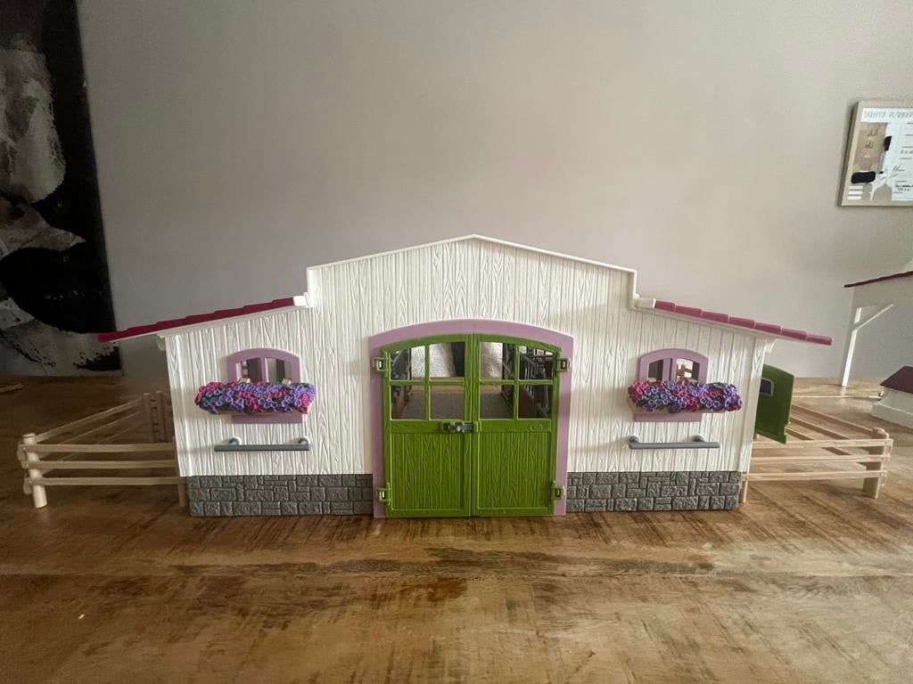 Schleich stal en paarden te koop, Ophalen of Verzenden, Gebruikt