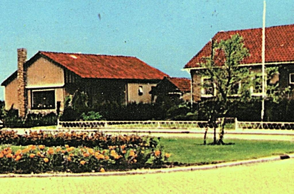 801427 Sliedrecht ZH 1971 Bungalows Waalstraat Onbeschreven, Ophalen of Verzenden, 1960 tot 1980, Ongelopen, Zuid-Holland