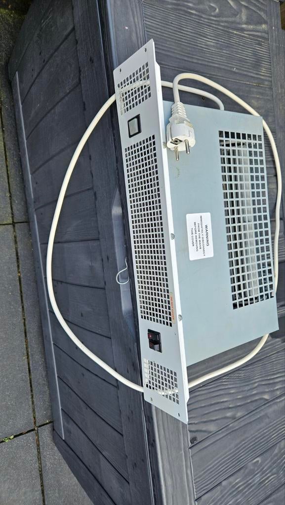 Plieger Plintenheater M690300 - 1800-2000 Watt, Gebruikt, Minder dan 30 cm, Overige typen, Ophalen of Verzenden