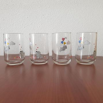 4 Kinderglaasjes klein (8,5 cm hoog) (Serie 8b) beschikbaar voor biedingen