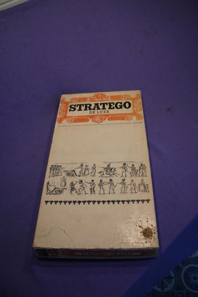 Stratego de luxe, Hobby en Vrije tijd, Gezelschapsspellen | Bordspellen, Ophalen of Verzenden