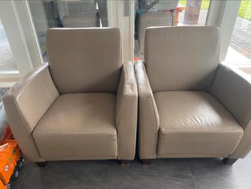 2 leren fauteuils (crème/beige) beschikbaar voor biedingen