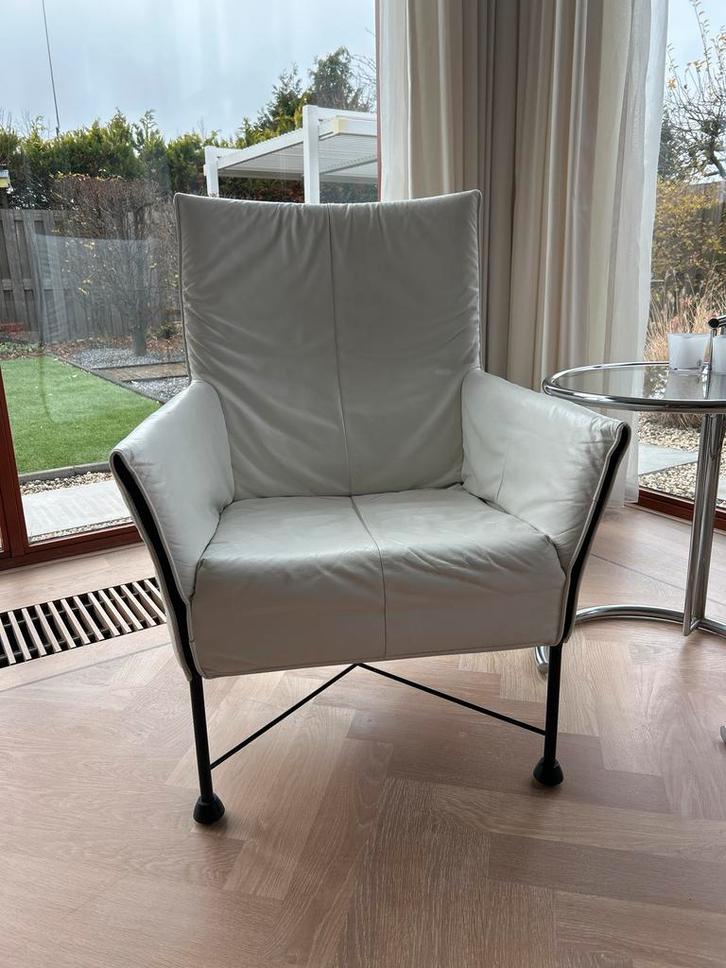 Montis Charly stoel - wit leer, Huis en Inrichting, Fauteuils, Gebruikt, Leer, 50 tot 75 cm, Minder dan 75 cm, Ophalen of Verzenden