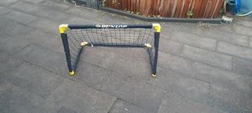 Dunlop Mini Voetbalgoal beschikbaar voor biedingen