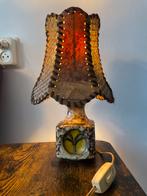 Unieke nachtkastlamp met leren kap en potvoet, Ophalen of Verzenden, Gebruikt, Minder dan 100 cm