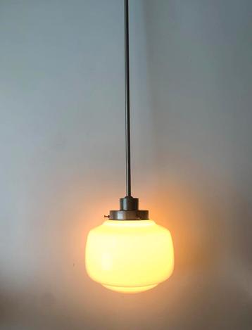 Art Deco hanglamp met nikkel pendel beschikbaar voor biedingen