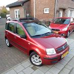 Fiat Panda 1.2 44KW 60PK 2006 Rood Airco Panoramadak!, Auto's, Fiat, Voorwielaandrijving, Stof, 1242 cc, Origineel Nederlands