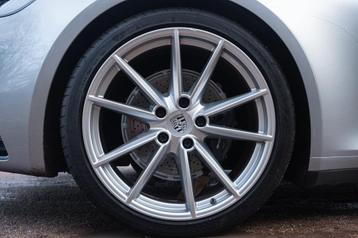 Porsche 911 992 20/21 inch Carrera S velgen met winterbanden beschikbaar voor biedingen